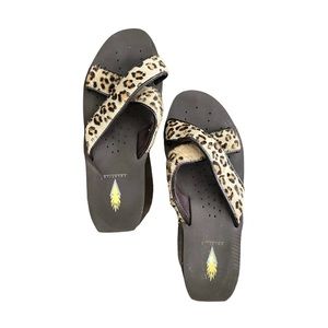 Vintage 90s platform leopard sandals